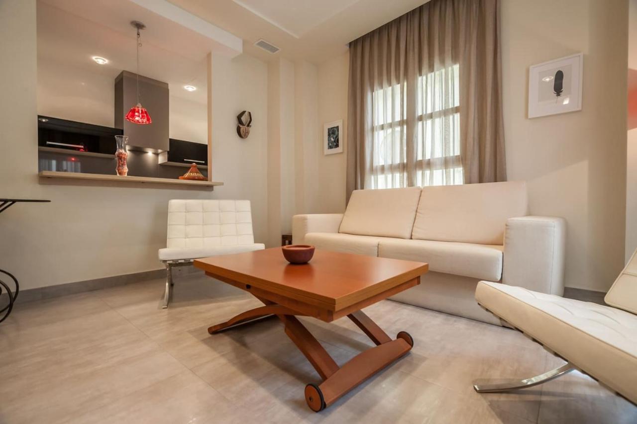 Apartamento Con Encanto En El Barrio De Santa Cruz Seville Luaran gambar