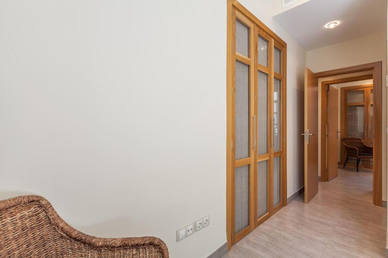 Apartamento Con Encanto En El Barrio De Santa Cruz Seville Luaran gambar